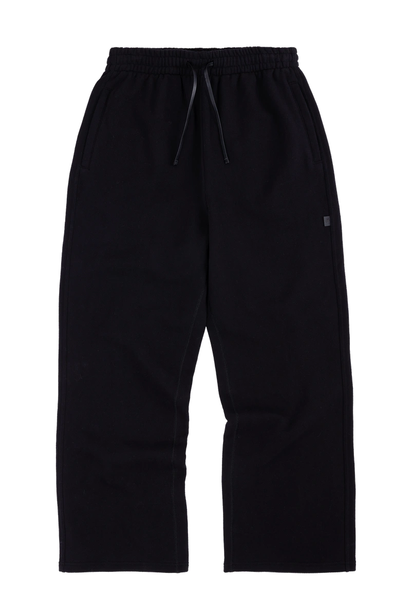 Syna World Shadow Og Jogger 2.0 – Triple Black X Leather Trackpant